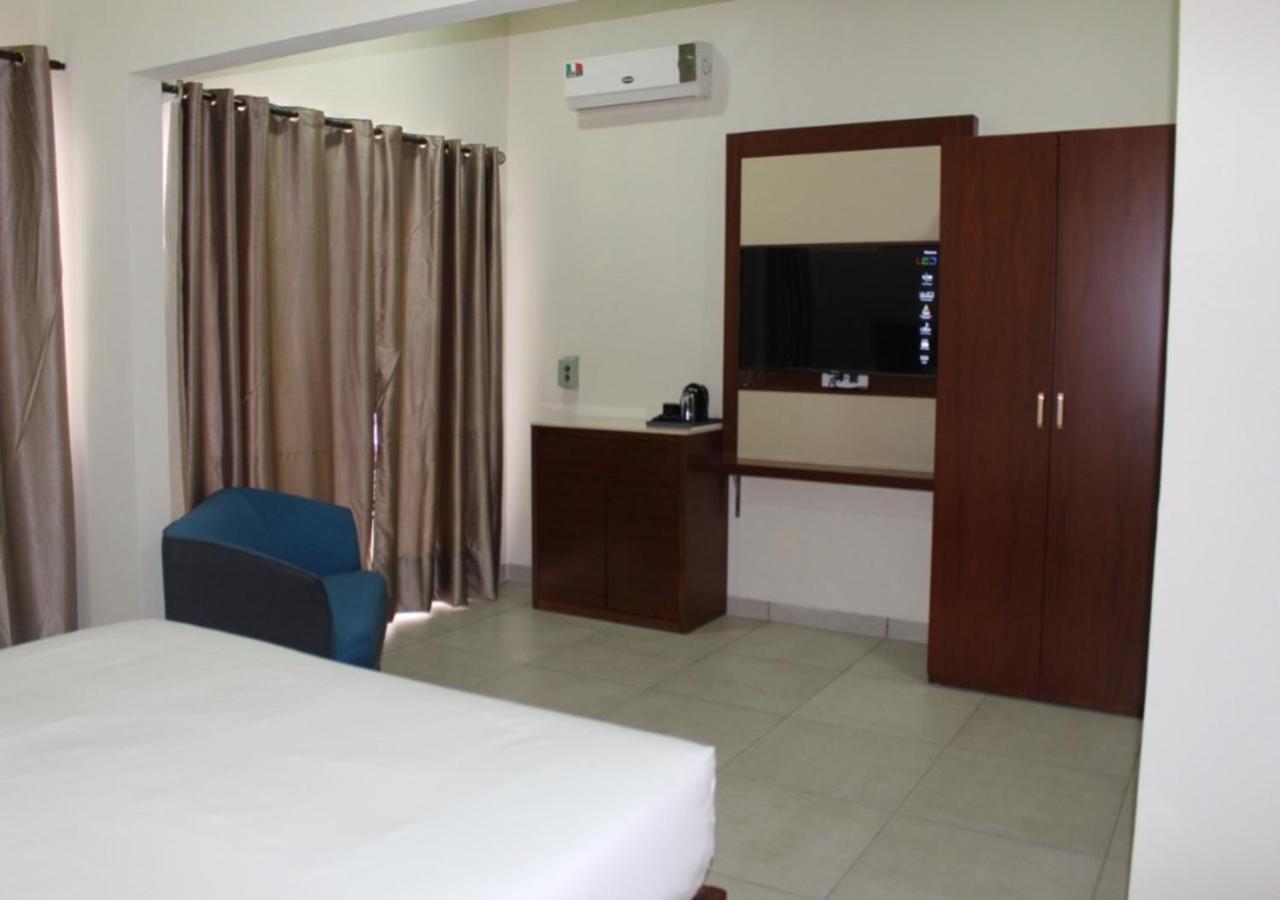 קינשאסה Ixoras Hotel מראה חיצוני תמונה