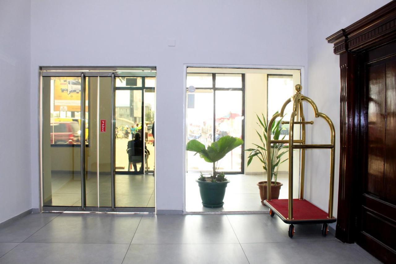 קינשאסה Ixoras Hotel מראה חיצוני תמונה