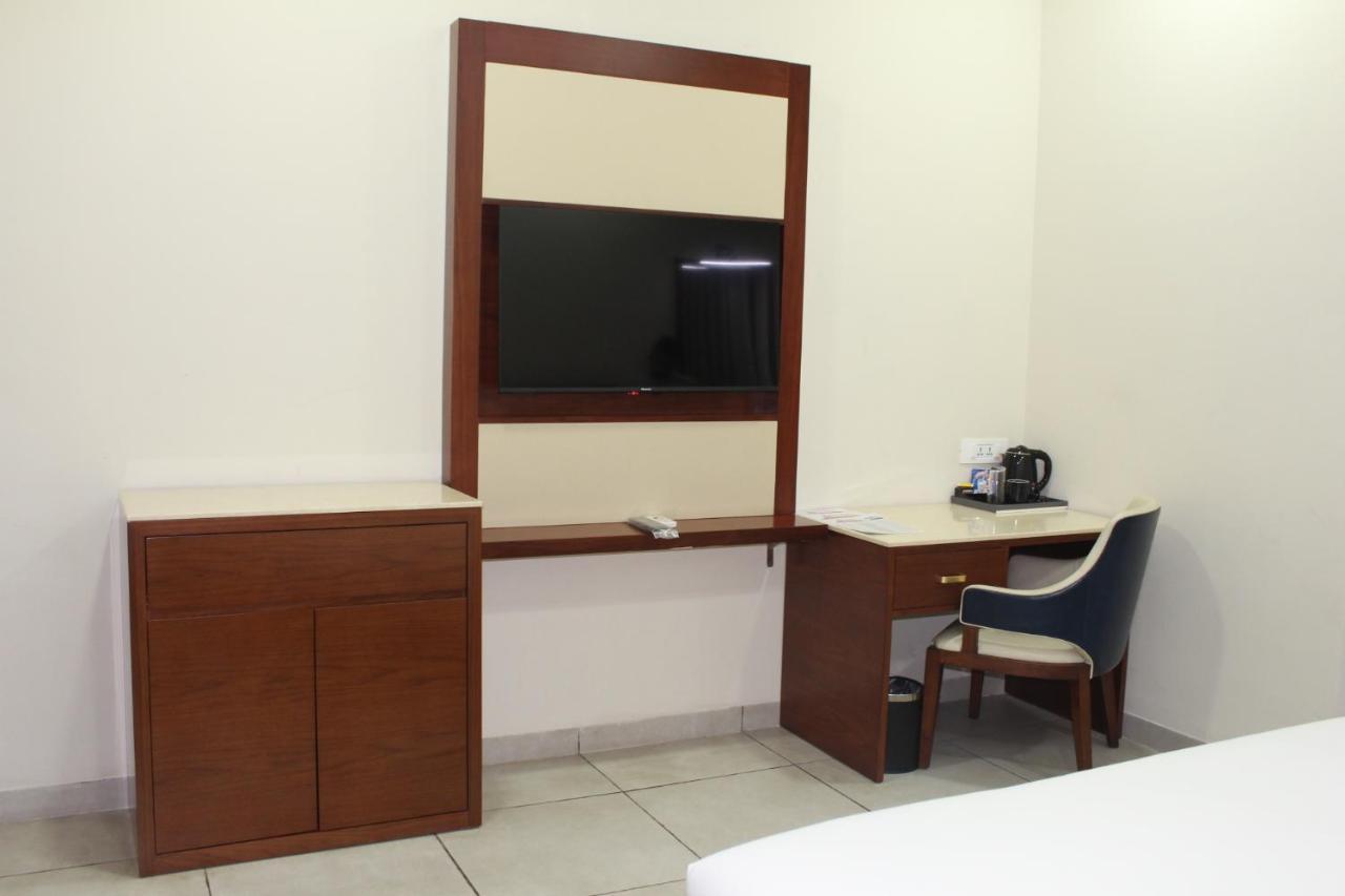 קינשאסה Ixoras Hotel מראה חיצוני תמונה