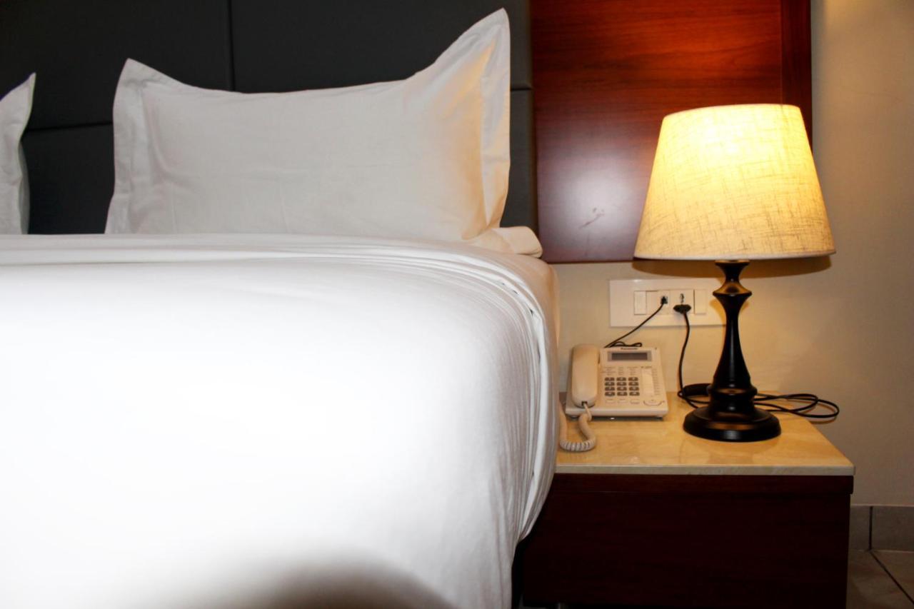 קינשאסה Ixoras Hotel מראה חיצוני תמונה