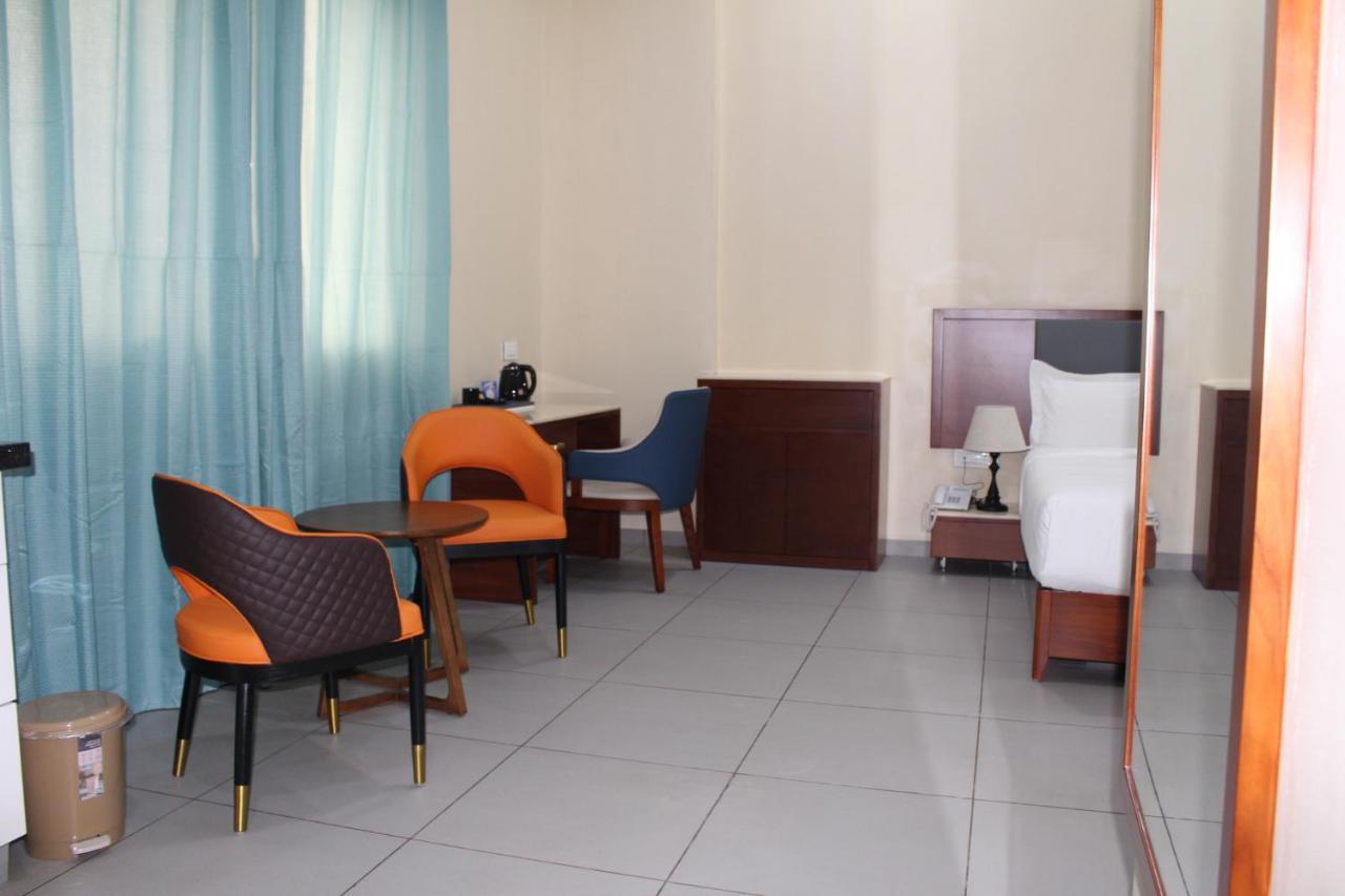 קינשאסה Ixoras Hotel מראה חיצוני תמונה