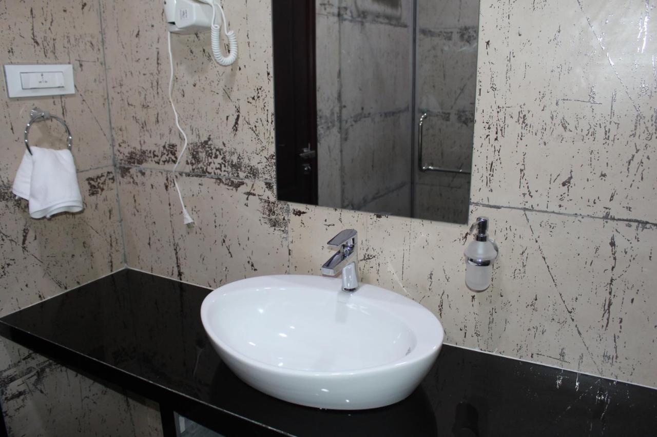 קינשאסה Ixoras Hotel מראה חיצוני תמונה