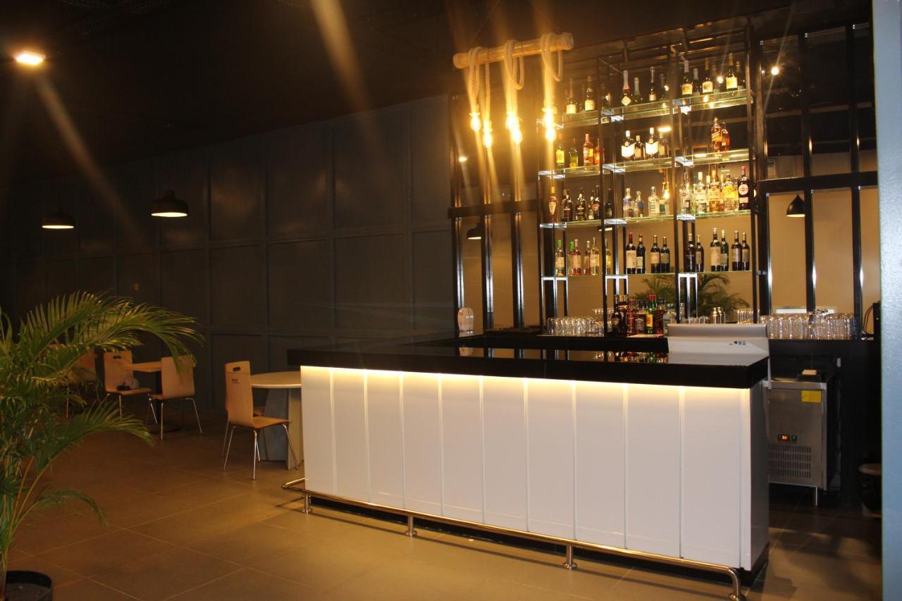 קינשאסה Ixoras Hotel מראה חיצוני תמונה