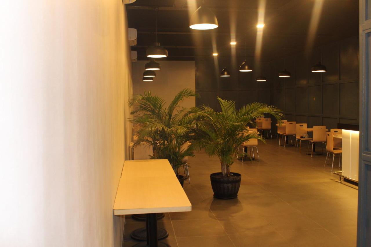 קינשאסה Ixoras Hotel מראה חיצוני תמונה